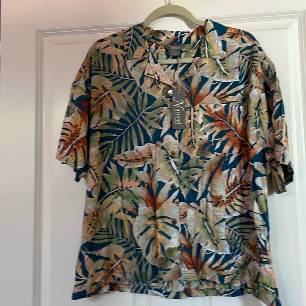 Hawaiian shirt/blouse
